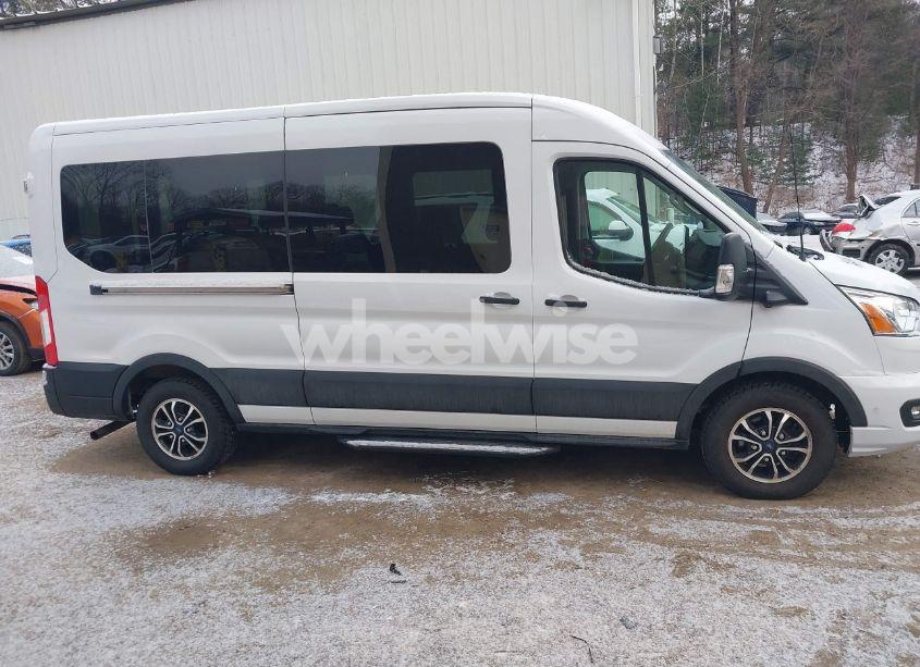 Photo 13 of 2022 Ford Transit-350 PASSENGER VAN XLT (VIN 1FBAX2CG6NKA49658)