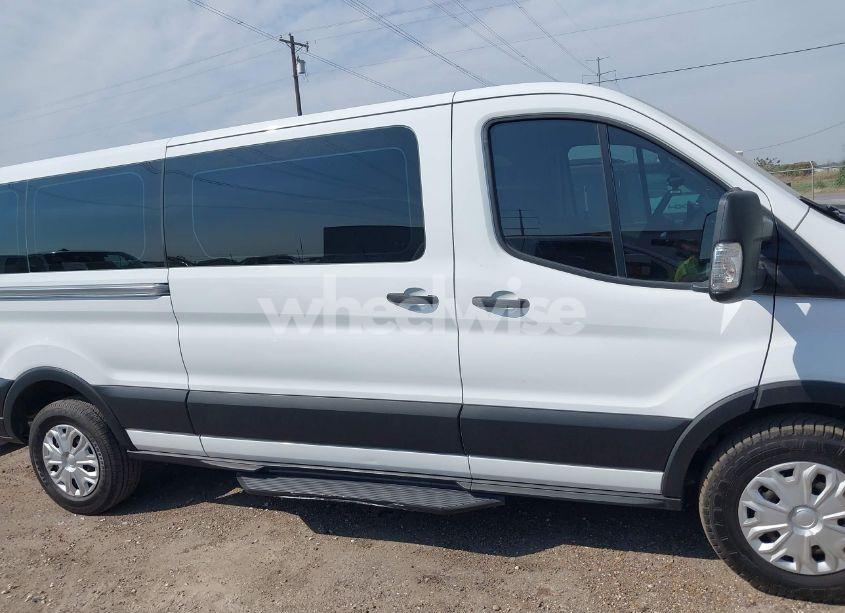 Photo 13 of 2022 Ford Transit-350 PASSENGER VAN XL (VIN 1FBAX2Y85NKA67540)
