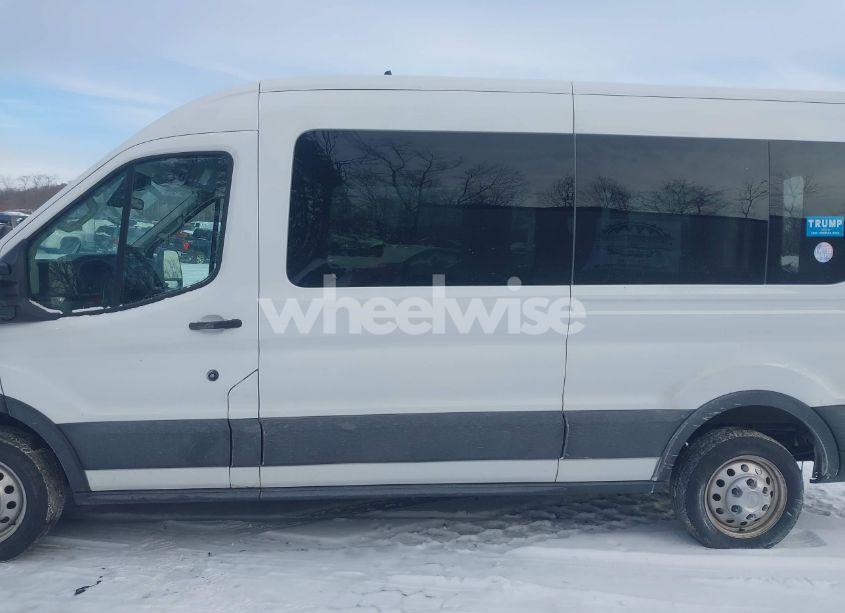 Photo 15 of 2022 Ford Transit-350 PASSENGER VAN XLT (VIN 1FBAX9C87NKA80161)