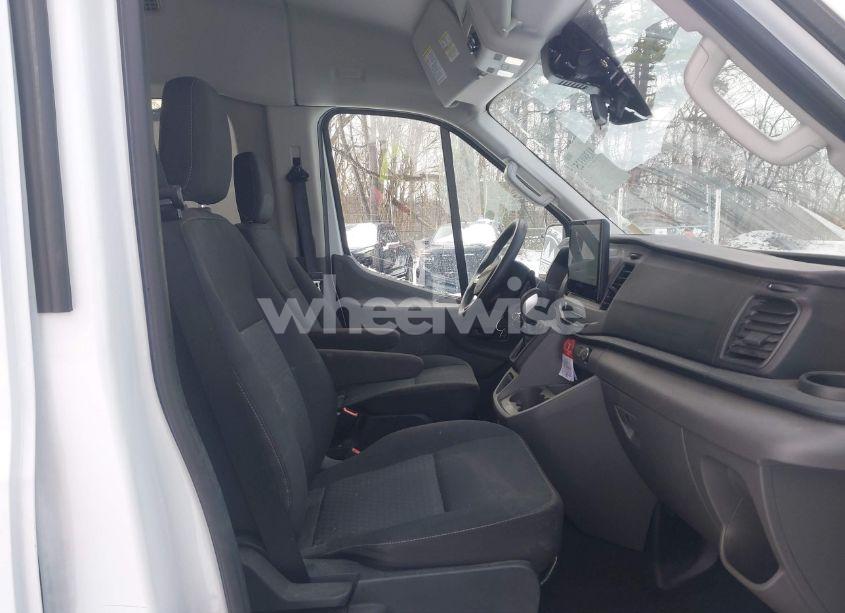 Photo 5 of 2022 Ford Transit-350 PASSENGER VAN XLT (VIN 1FBAX9C87NKA80161)