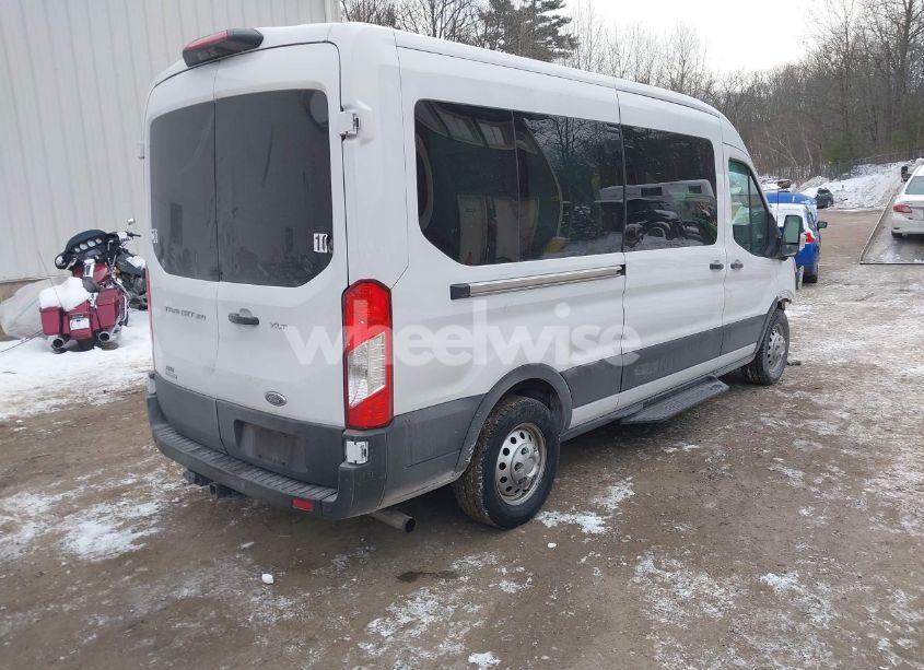 Photo 4 of 2022 Ford Transit-350 PASSENGER VAN XLT (VIN 1FBAX9CG9NKA49419)