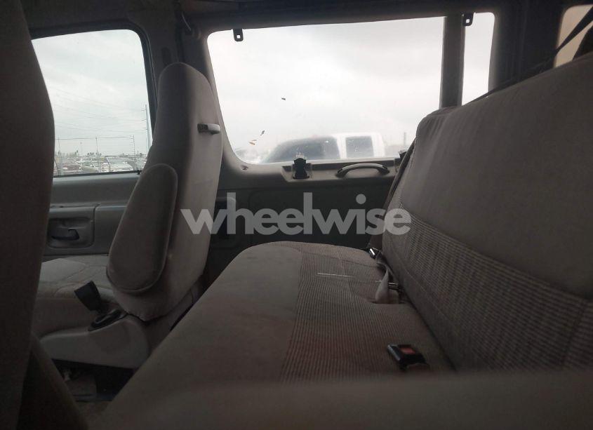 Photo 8 of 1997 Ford Club WAGON XL/XLT (VIN 1FBJS31L4VHA09855)