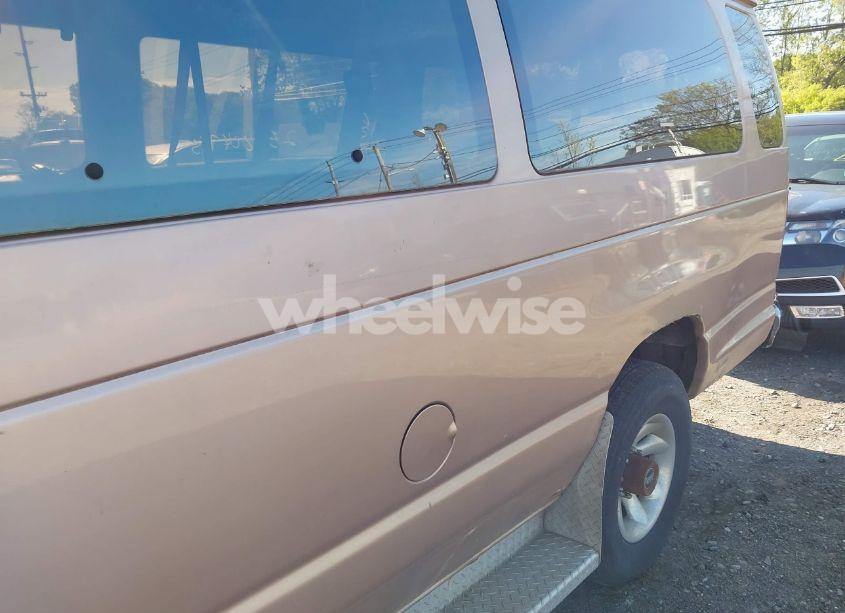 Photo 6 of 1997 Ford Club WAGON XL/XLT (VIN 1FBJS31L6VHB63287)