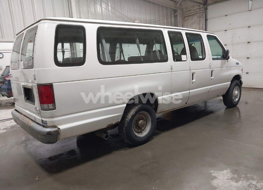 Photo 4 of 1997 Ford Club WAGON XL/XLT (VIN 1FBJS31L6VHB82132)