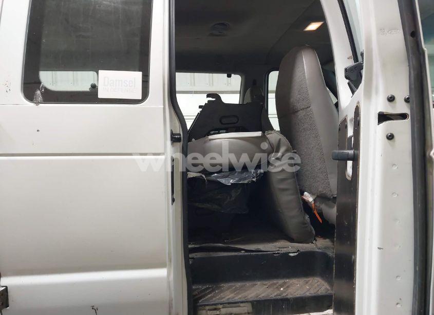 Photo 8 of 1997 Ford Club WAGON XL/XLT (VIN 1FBJS31L6VHB82132)