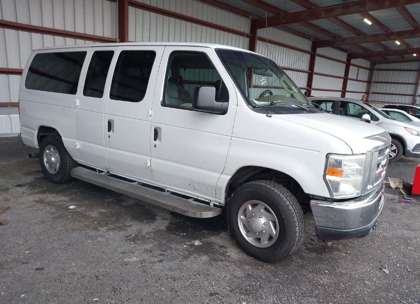 2008 Ford E-350 SUPER DUTY XL/XLT (VIN 1FBNE31L18DB31707) main photo