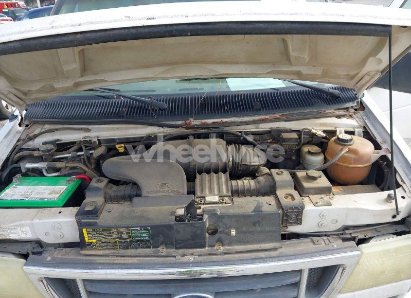 Photo 10 of 2004 Ford E-350 SUPER DUTY CHATEAU/XL/XLT (VIN 1FBNE31L34HA22488)