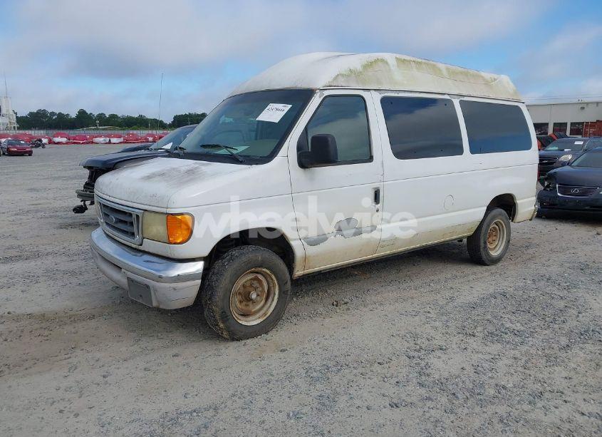 Photo 2 of 2004 Ford E-350 SUPER DUTY CHATEAU/XL/XLT (VIN 1FBNE31L34HA22488)