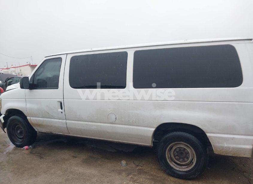 Photo 14 of 2009 Ford E-350 SUPER DUTY XL/XLT (VIN 1FBNE31L49DA56633)