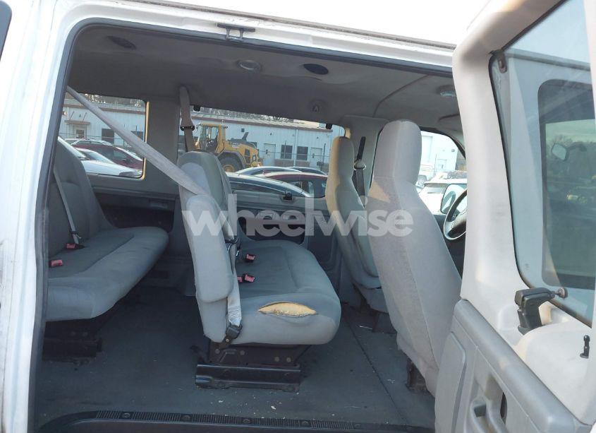 Photo 8 of 2009 Ford E-350 SUPER DUTY XL/XLT (VIN 1FBNE31L49DA64148)