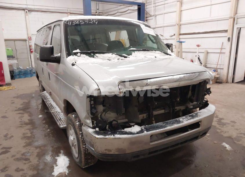2008 Ford E-350 SUPER DUTY XL/XLT (VIN 1FBNE31L78DA28548) main photo