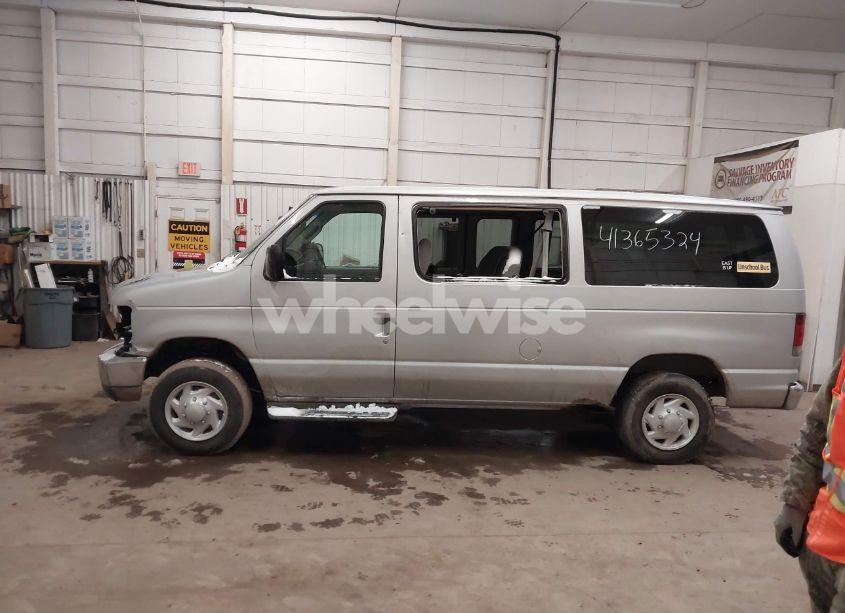 Photo 15 of 2008 Ford E-350 SUPER DUTY XL/XLT (VIN 1FBNE31L78DA28548)