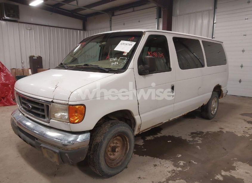 Photo 2 of 2007 Ford E-350 SUPER DUTY XL/XLT (VIN 1FBNE31LX7DA05134)