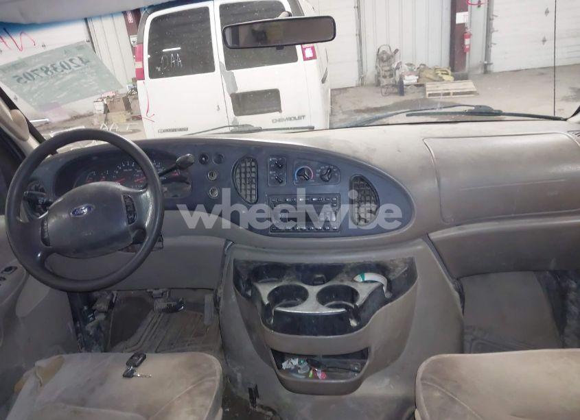 Photo 5 of 2007 Ford E-350 SUPER DUTY XL/XLT (VIN 1FBNE31LX7DA05134)