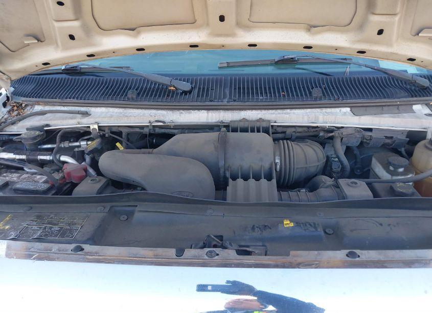 Photo 10 of 2010 Ford E-350 SUPER DUTY XL/XLT (VIN 1FBNE3BL1ADA12382)