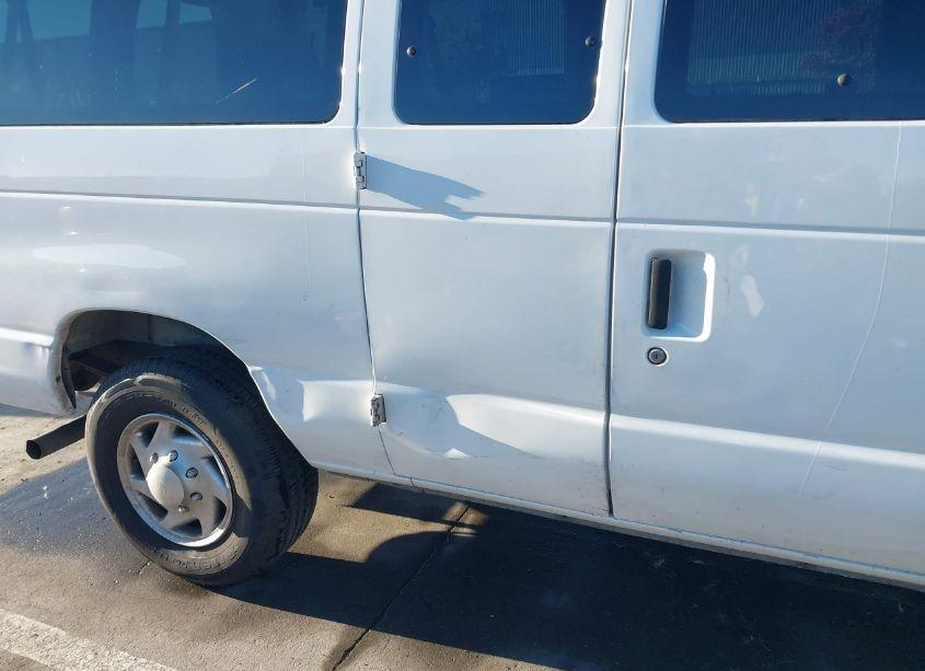 Photo 6 of 2010 Ford E-350 SUPER DUTY XL/XLT (VIN 1FBNE3BL1ADA12382)