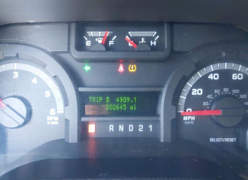 Photo 7 of 2010 Ford E-350 SUPER DUTY XL/XLT (VIN 1FBNE3BL1ADA12382)