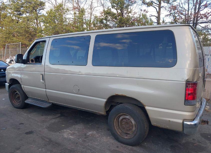 Photo 14 of 2011 Ford E-350 SUPER DUTY XLT (VIN 1FBNE3BL3BDA21957)