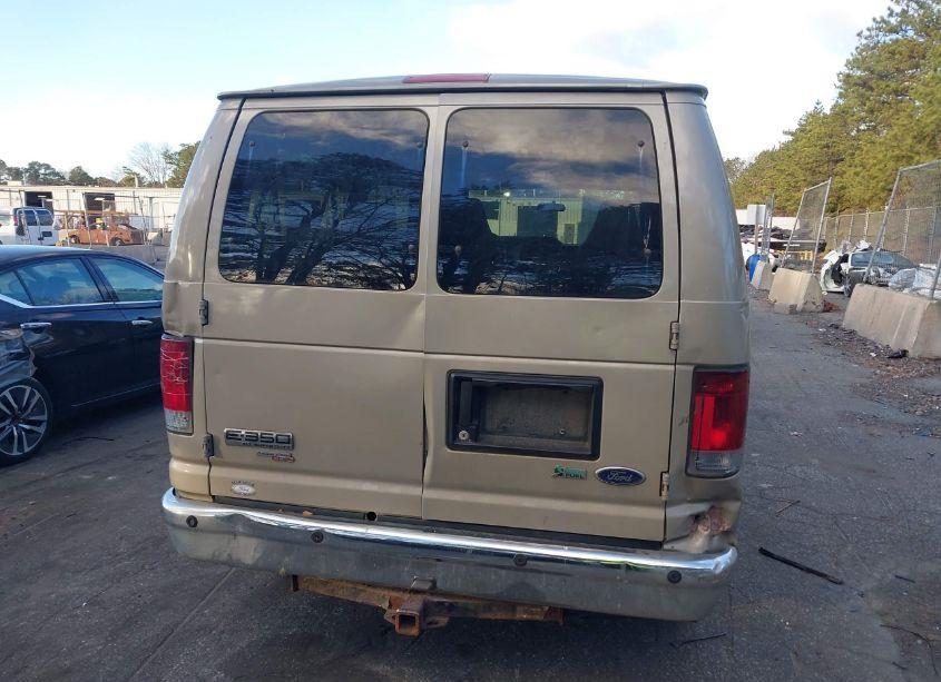 Photo 16 of 2011 Ford E-350 SUPER DUTY XLT (VIN 1FBNE3BL3BDA21957)