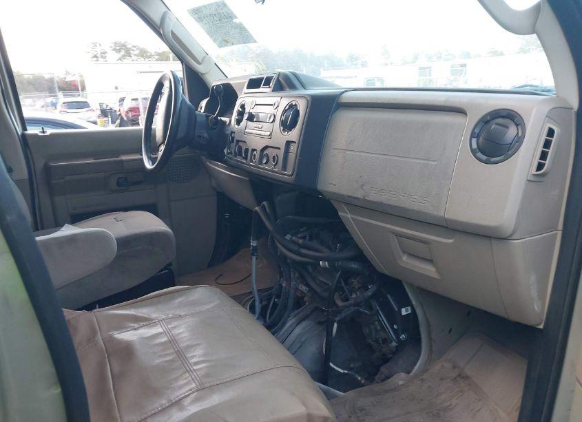 Photo 5 of 2011 Ford E-350 SUPER DUTY XLT (VIN 1FBNE3BL3BDA21957)