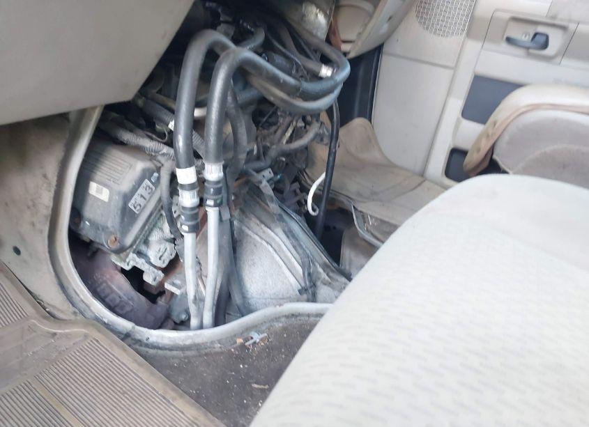 Photo 6 of 2011 Ford E-350 SUPER DUTY XLT (VIN 1FBNE3BL3BDA21957)