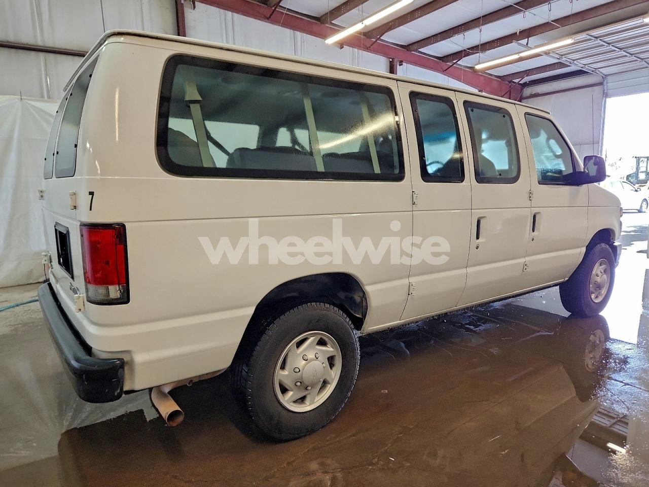 Photo 3 of 2013 FORD ECONOLINE E350 SUPER DUTY WAGON (VIN 1FBNE3BL5DDB05426)