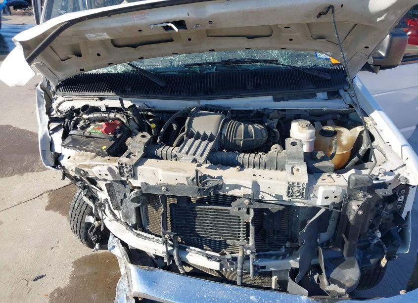 Photo 10 of 2010 Ford E-350 SUPER DUTY XL/XLT (VIN 1FBNE3BL7ADA12497)