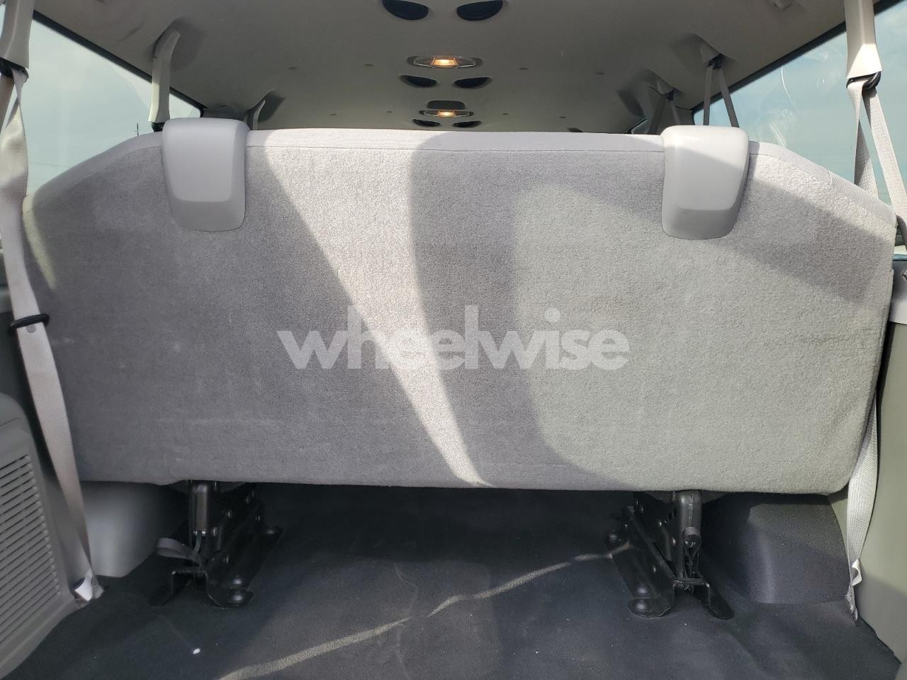 Photo 10 of 2013 FORD ECONOLINE E350 SUPER DUTY WAGON (VIN 1FBNE3BL8DDA61034)