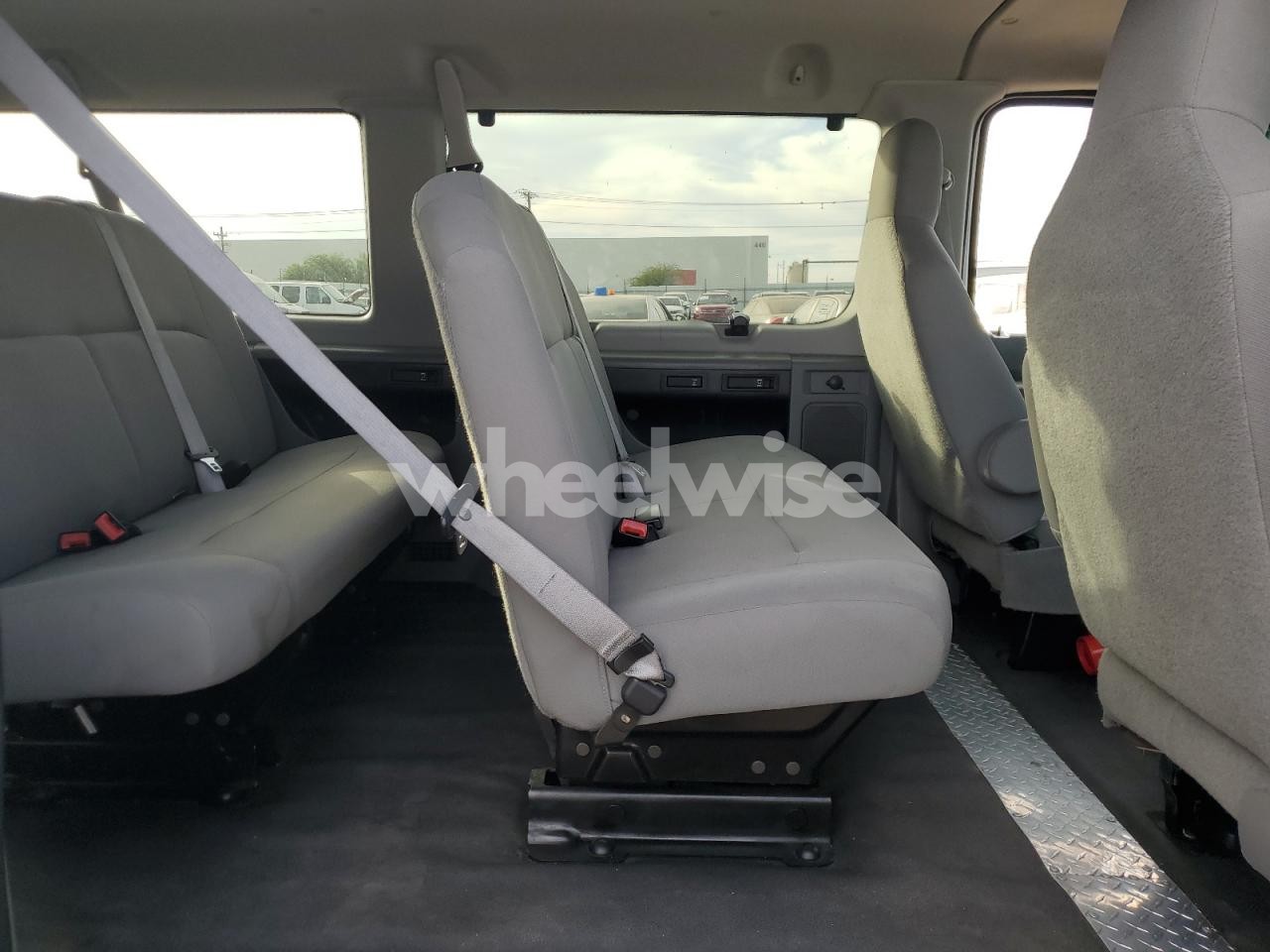 Photo 11 of 2013 FORD ECONOLINE E350 SUPER DUTY WAGON (VIN 1FBNE3BL8DDA61034)