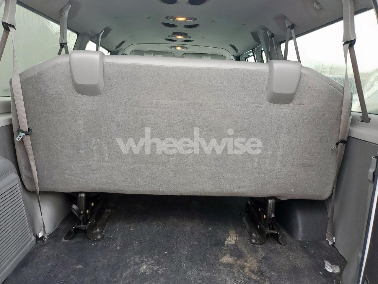 Photo 10 of 2013 FORD ECONOLINE E350 SUPER DUTY WAGON (VIN 1FBNE3BL9DDA90171)