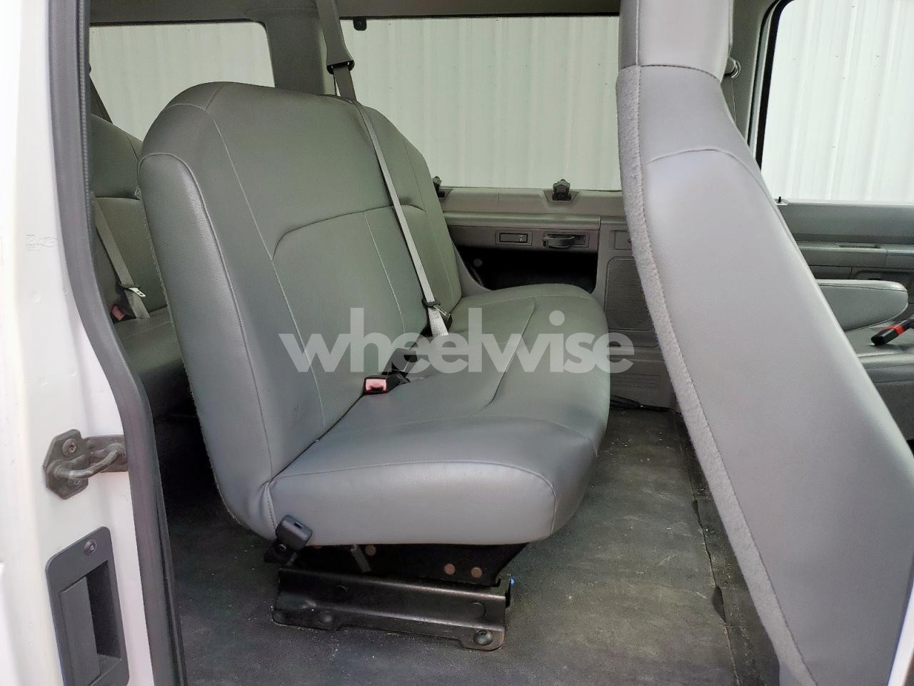 Photo 11 of 2013 FORD ECONOLINE E350 SUPER DUTY WAGON (VIN 1FBNE3BL9DDA90171)
