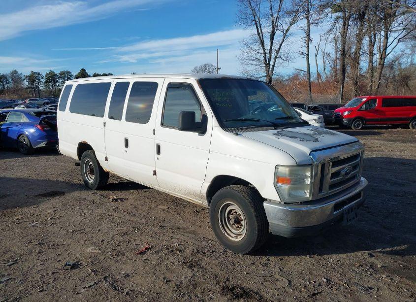 2008 Ford E-350 SUPER DUTY XL/XLT (VIN 1FBSS31L08DB22945) main photo