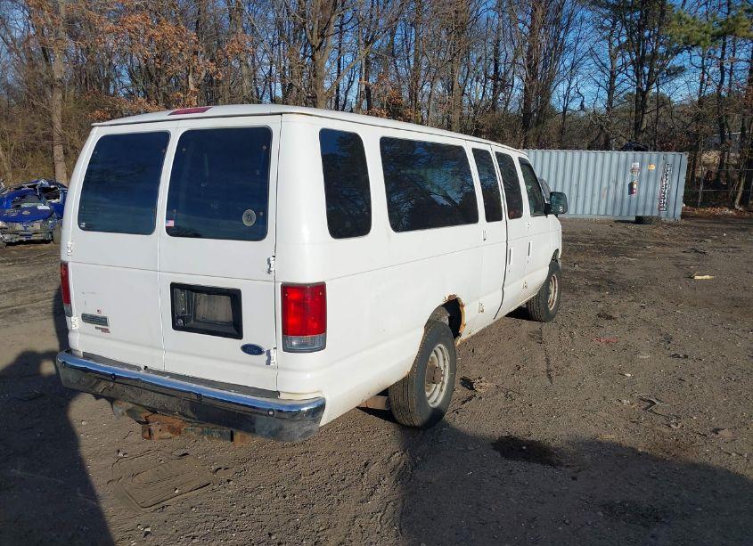 Photo 4 of 2008 Ford E-350 SUPER DUTY XL/XLT (VIN 1FBSS31L08DB22945)