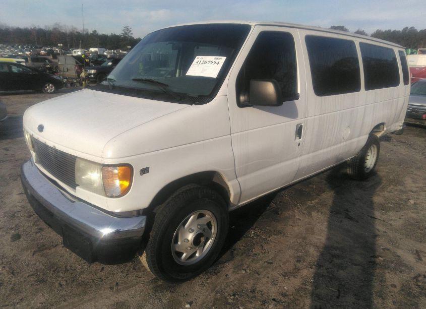 Photo 2 of 2002 Ford E-350 SUPER DUTY (VIN 1FBSS31L12HA39752)