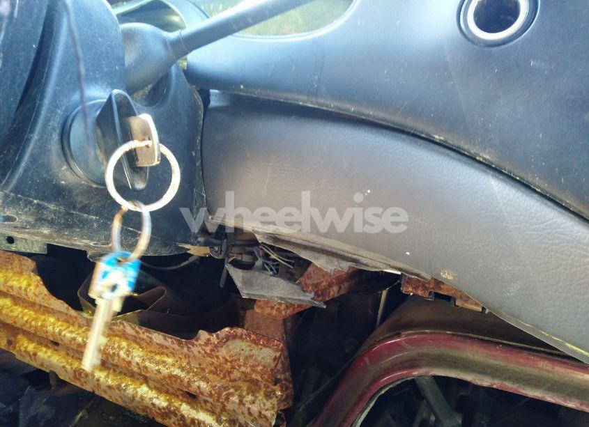 Photo 11 of 2000 Ford E-350 SUPER DUTY XLT/XL (VIN 1FBSS31L6YHB02420)