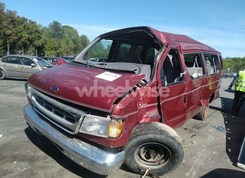 Photo 2 of 2000 Ford E-350 SUPER DUTY XLT/XL (VIN 1FBSS31L6YHB02420)