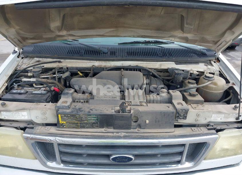 Photo 10 of 2004 Ford E-350 SUPER DUTY XL/XLT (VIN 1FBSS31L74HA31495)