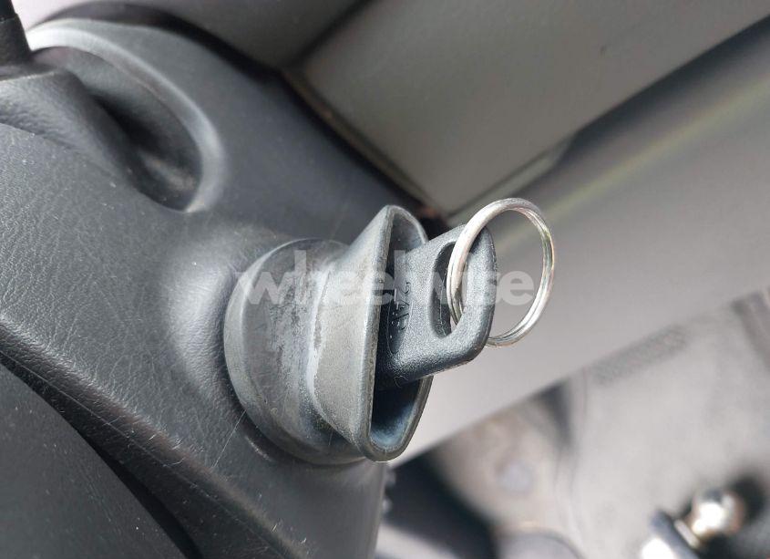 Photo 11 of 2004 Ford E-350 SUPER DUTY XL/XLT (VIN 1FBSS31L74HA31495)