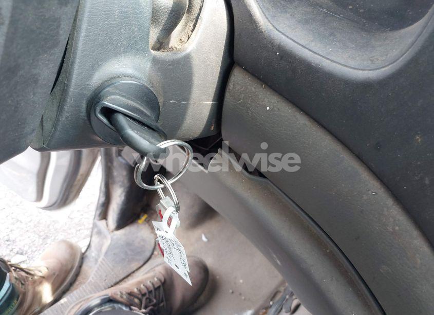 Photo 11 of 2006 Ford E-350 SUPER DUTY XL/XLT (VIN 1FBSS31L76DA90525)