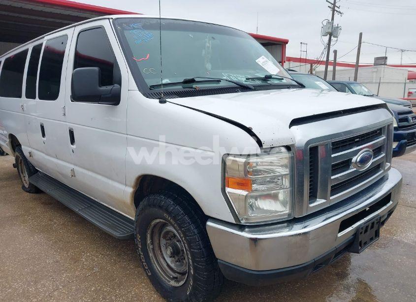 2013 Ford E-350 SUPER DUTY XLT (VIN 1FBSS3BL1DDA59086) main photo