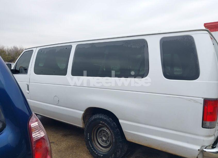 Photo 14 of 2013 Ford E-350 SUPER DUTY XLT (VIN 1FBSS3BL1DDA59086)