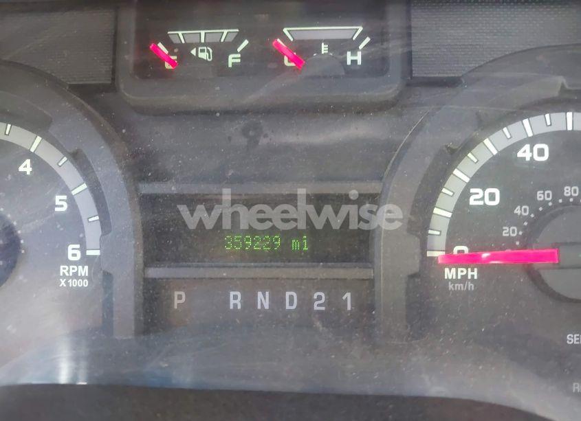 Photo 15 of 2013 Ford E-350 SUPER DUTY XLT (VIN 1FBSS3BL1DDA59086)