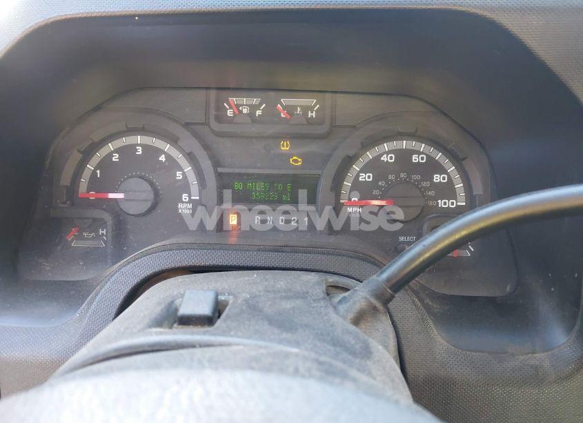 Photo 7 of 2013 Ford E-350 SUPER DUTY XLT (VIN 1FBSS3BL1DDA59086)