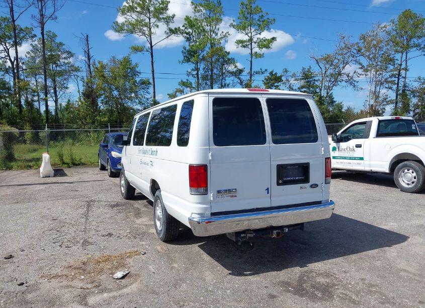 Photo 3 of 2010 Ford E-350 SUPER DUTY XL/XLT (VIN 1FBSS3BL3ADA62213)