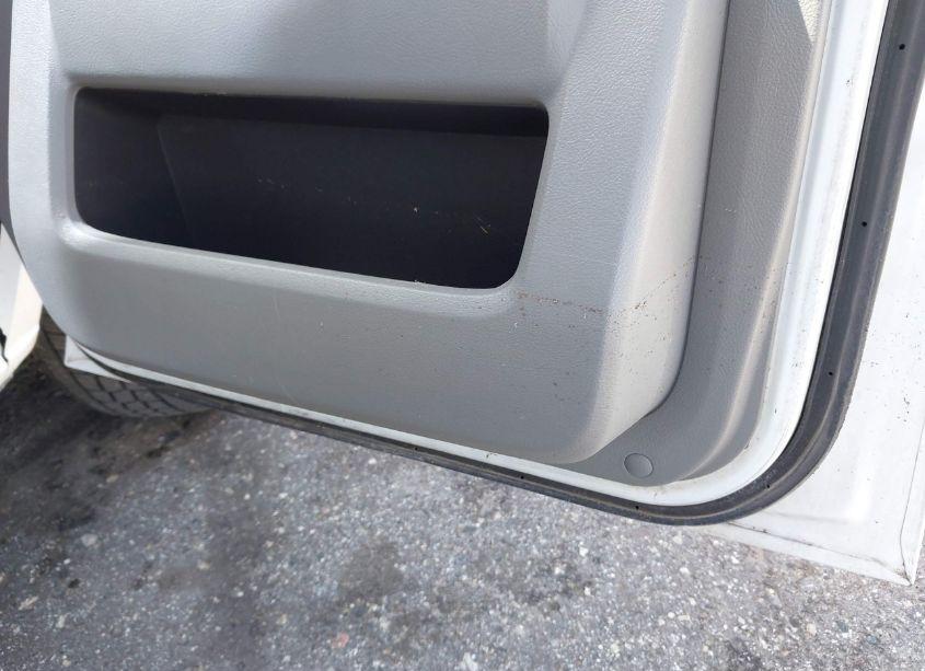 Photo 6 of 2010 Ford E-350 SUPER DUTY XL/XLT (VIN 1FBSS3BL3ADA62213)