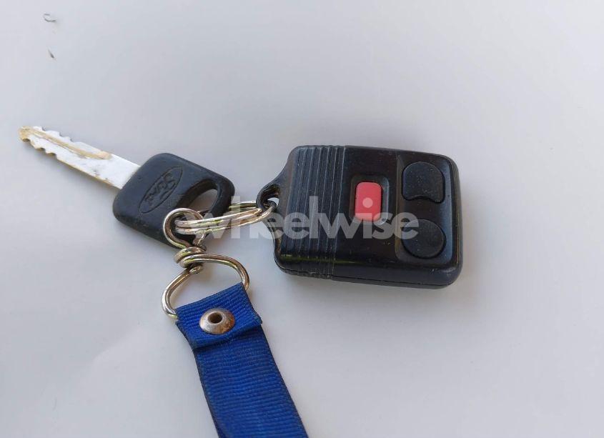 Photo 11 of 2014 Ford E-350 SUPER DUTY XLT (VIN 1FBSS3BL3EDB00299)