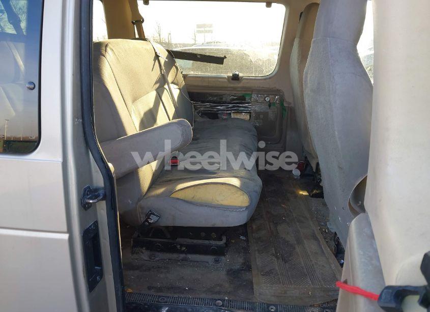 Photo 8 of 2014 Ford E-350 SUPER DUTY XLT (VIN 1FBSS3BL3EDB00299)