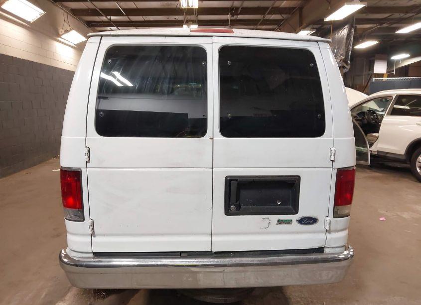 Photo 15 of 2013 Ford E-350 SUPER DUTY XLT (VIN 1FBSS3BL6DDA00986)