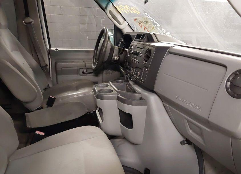 Photo 5 of 2013 Ford E-350 SUPER DUTY XLT (VIN 1FBSS3BL6DDA00986)