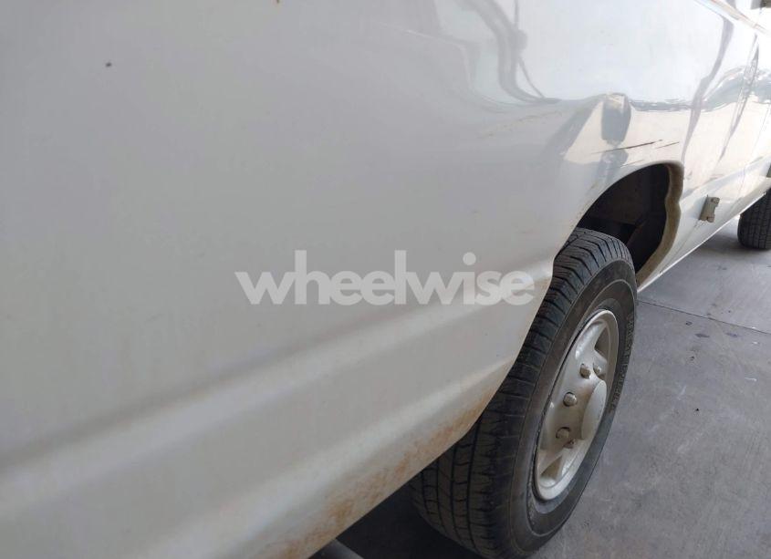 Photo 19 of 2011 Ford E-350 SUPER DUTY XLT (VIN 1FBSS3BL9BDA52335)